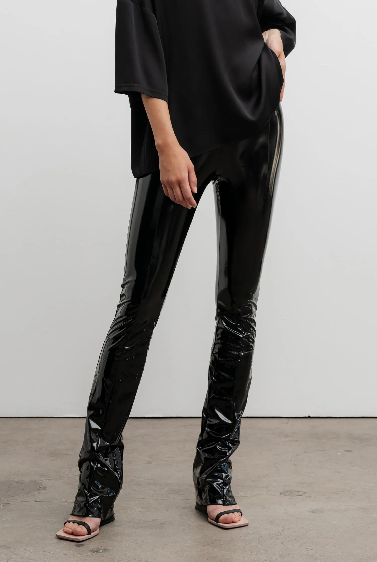 Erin latex trousers black